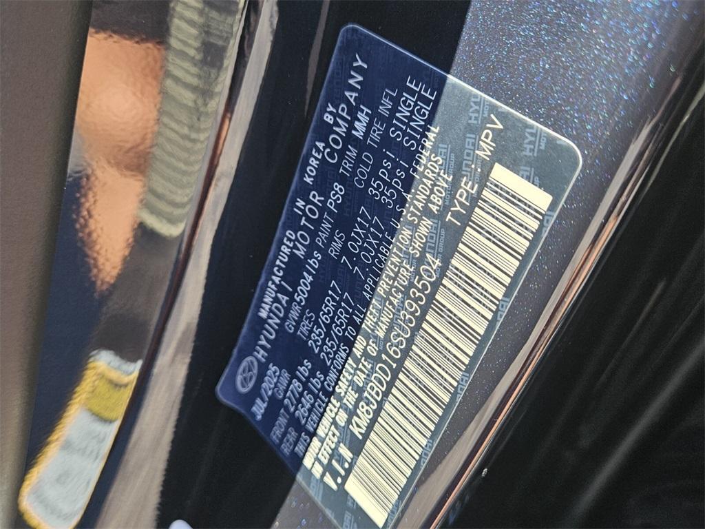 new 2025 Hyundai TUCSON Hybrid car, priced at $31,061