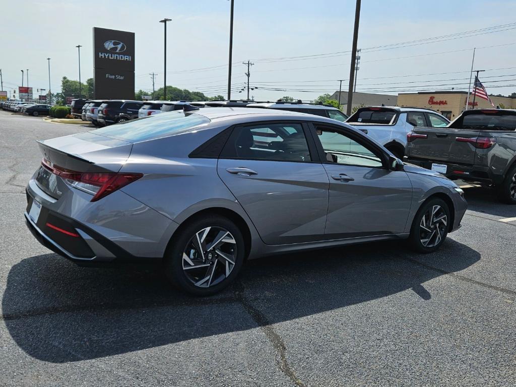 new 2025 Hyundai ELANTRA HEV car, priced at $23,995