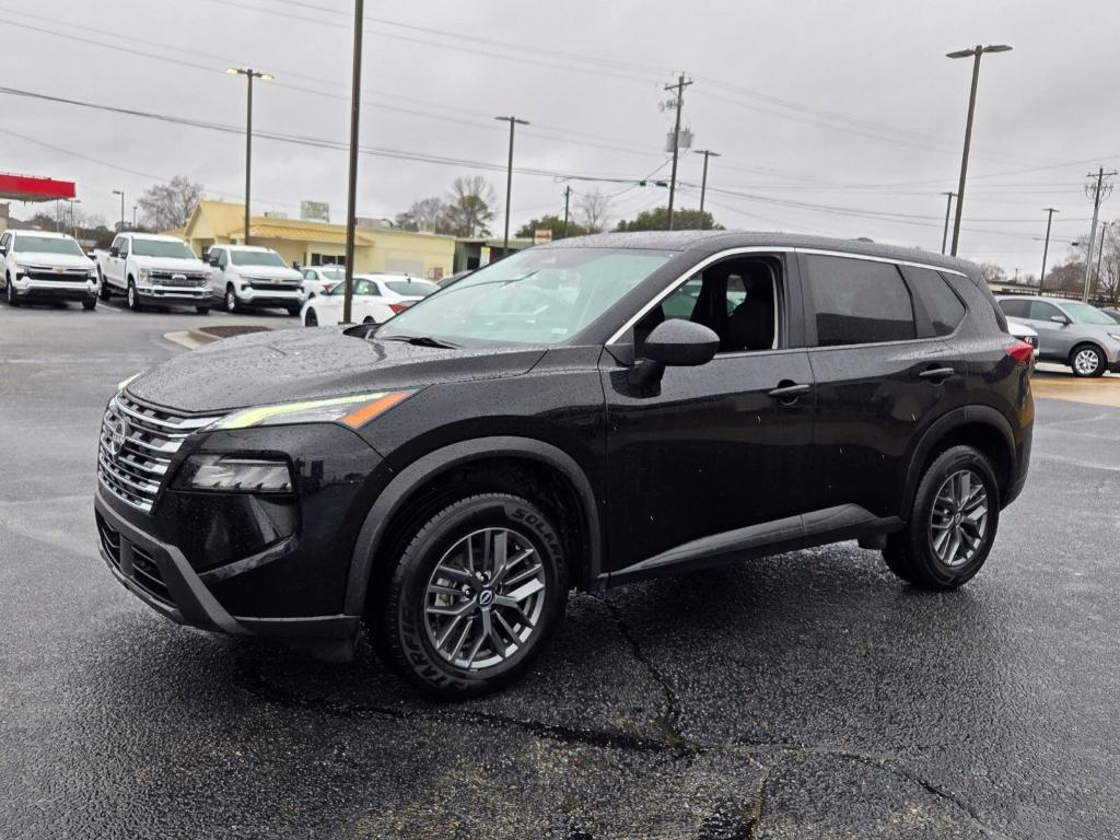 used 2024 Nissan Rogue car, priced at $17,920