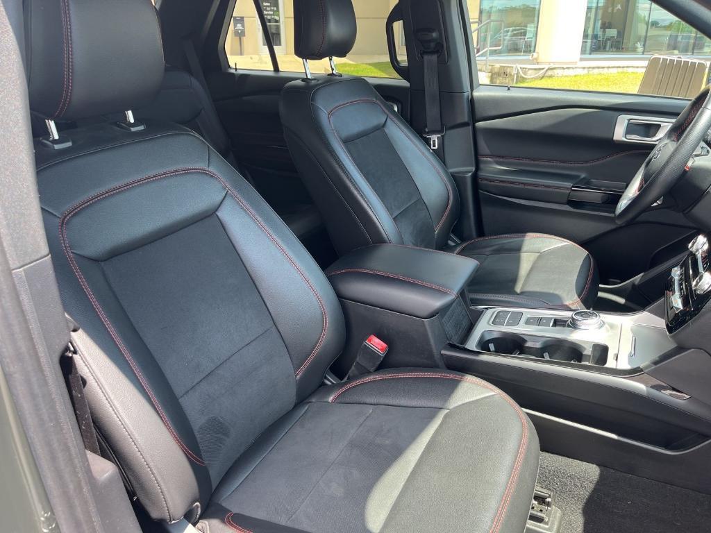 used 2022 Ford Explorer car, priced at $26,920