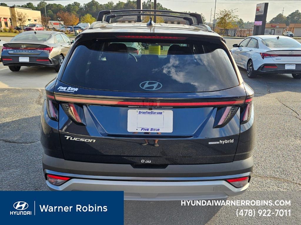 new 2026 Hyundai TUCSON Hybrid car, priced at $33,500