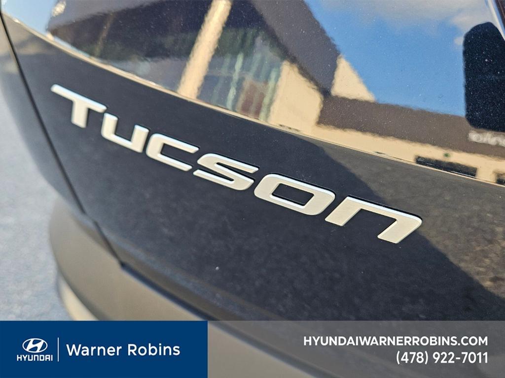 new 2026 Hyundai TUCSON Hybrid car, priced at $33,500