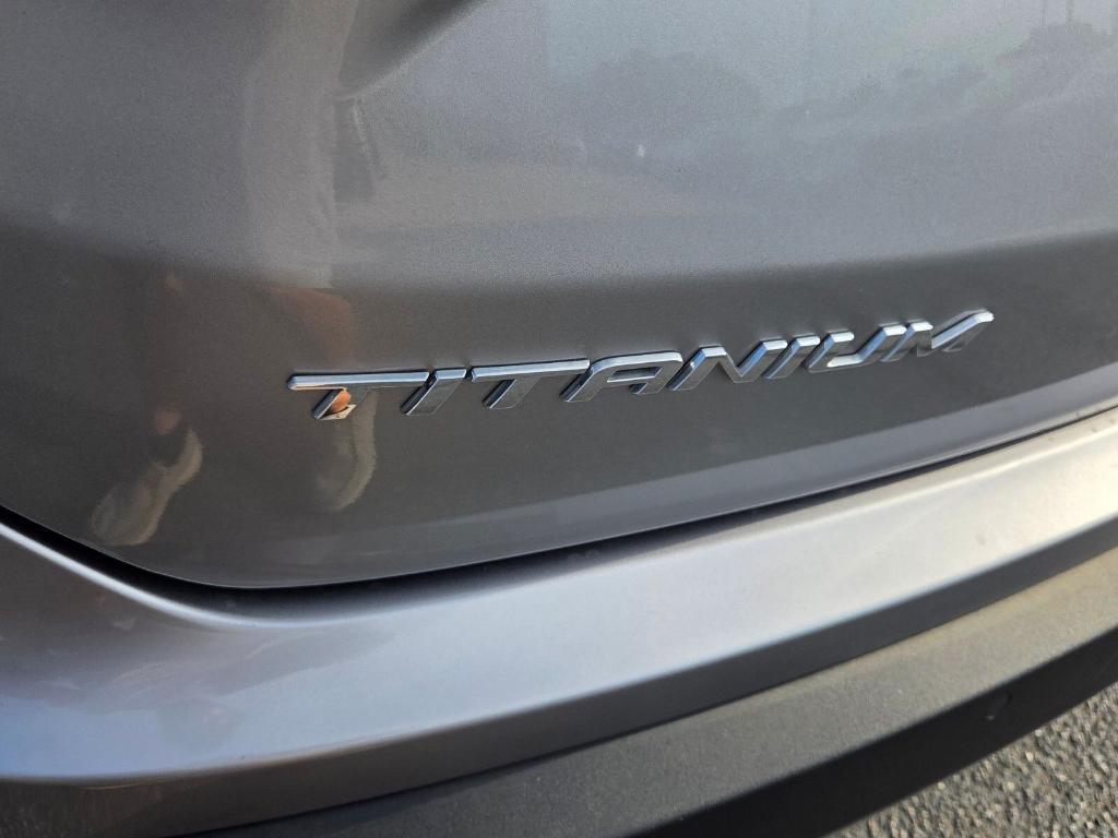 used 2024 Ford Edge car, priced at $26,920