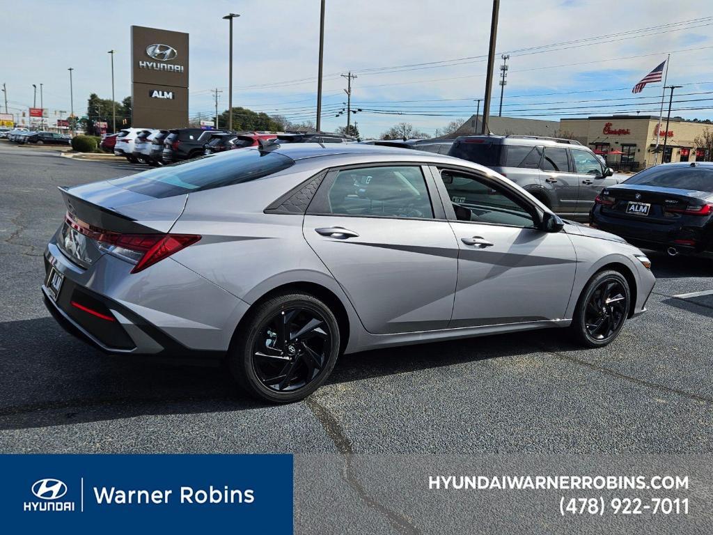 new 2026 Hyundai ELANTRA HEV car, priced at $27,559