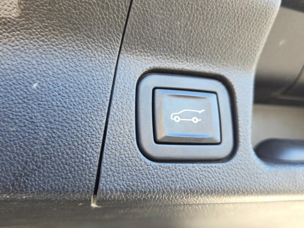 used 2020 GMC Acadia car, priced at $23,020