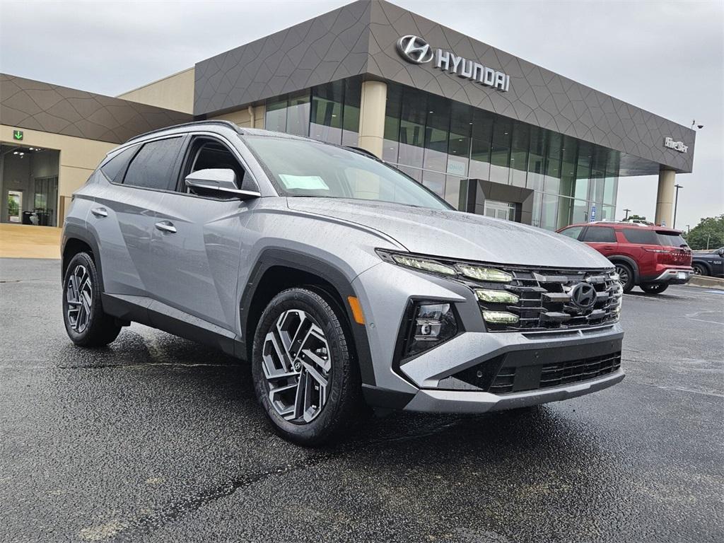 new 2025 Hyundai TUCSON Hybrid car, priced at $38,290