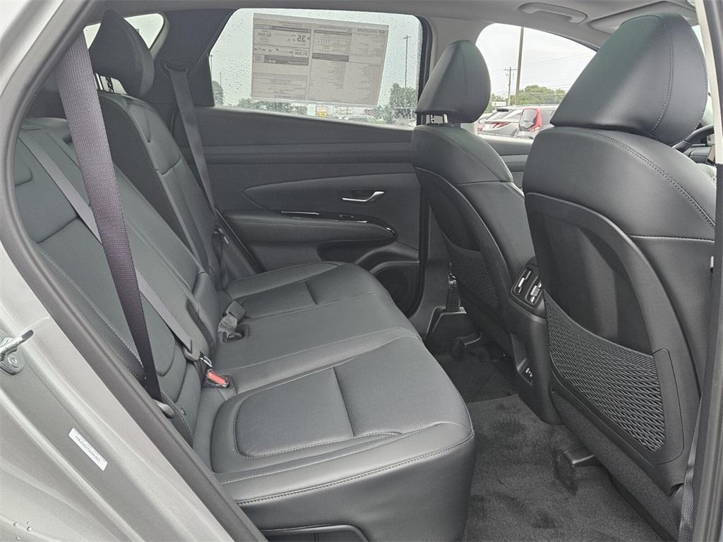new 2025 Hyundai TUCSON Hybrid car, priced at $38,290