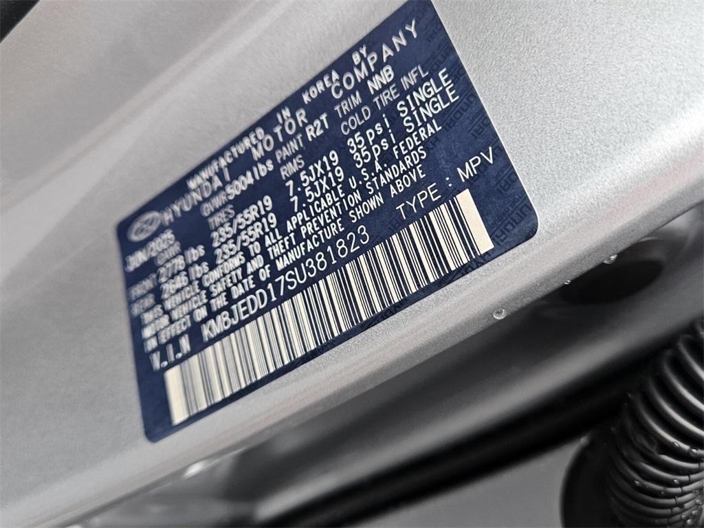 new 2025 Hyundai TUCSON Hybrid car, priced at $38,290