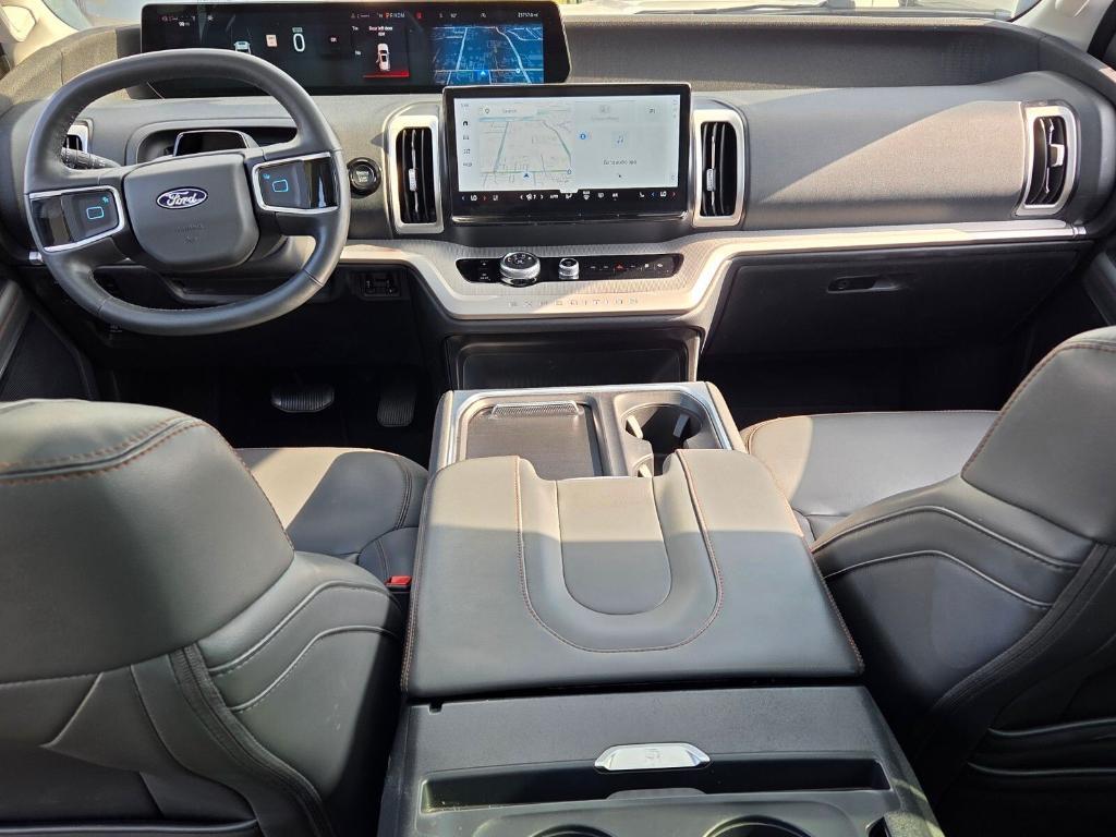 used 2025 Ford Expedition car, priced at $54,420