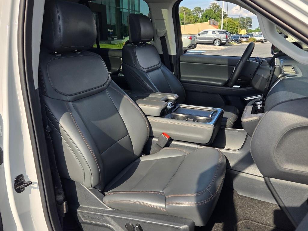 used 2025 Ford Expedition car, priced at $54,420