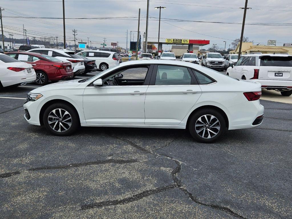 used 2024 Volkswagen Jetta car, priced at $16,820