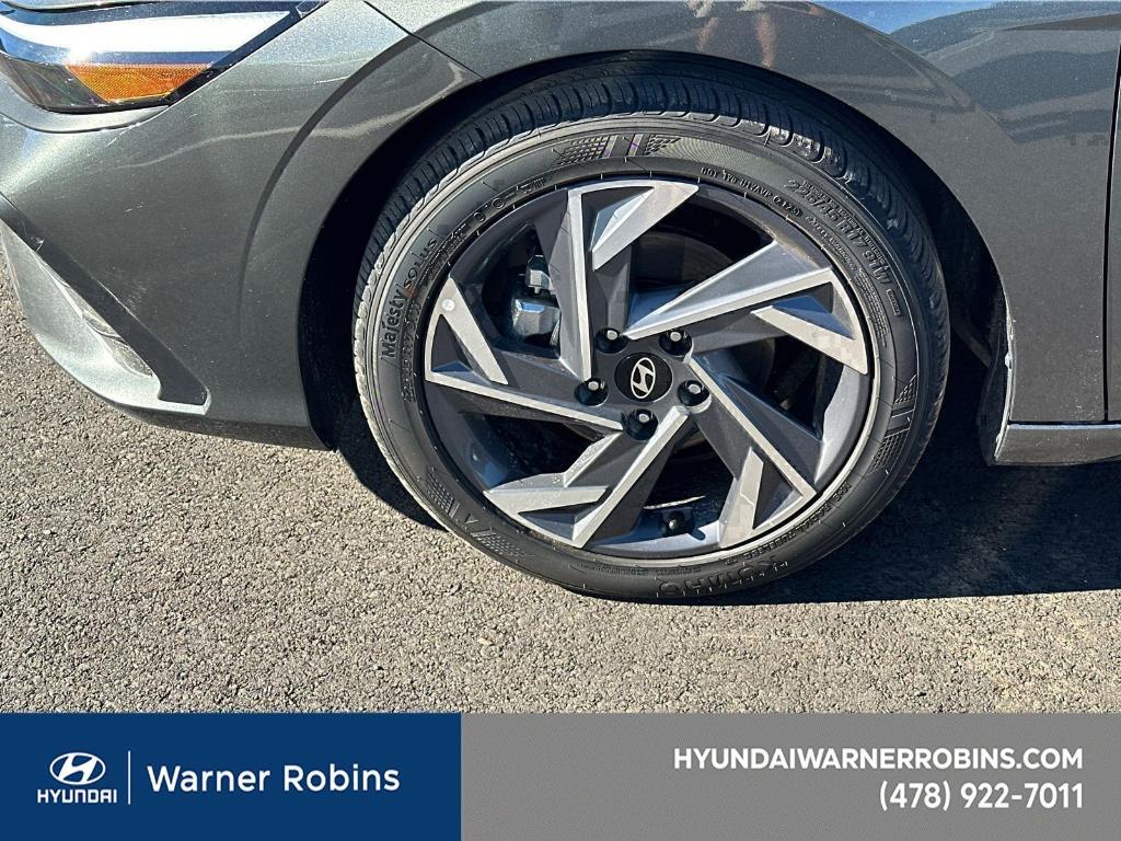 new 2025 Hyundai Elantra car, priced at $24,200