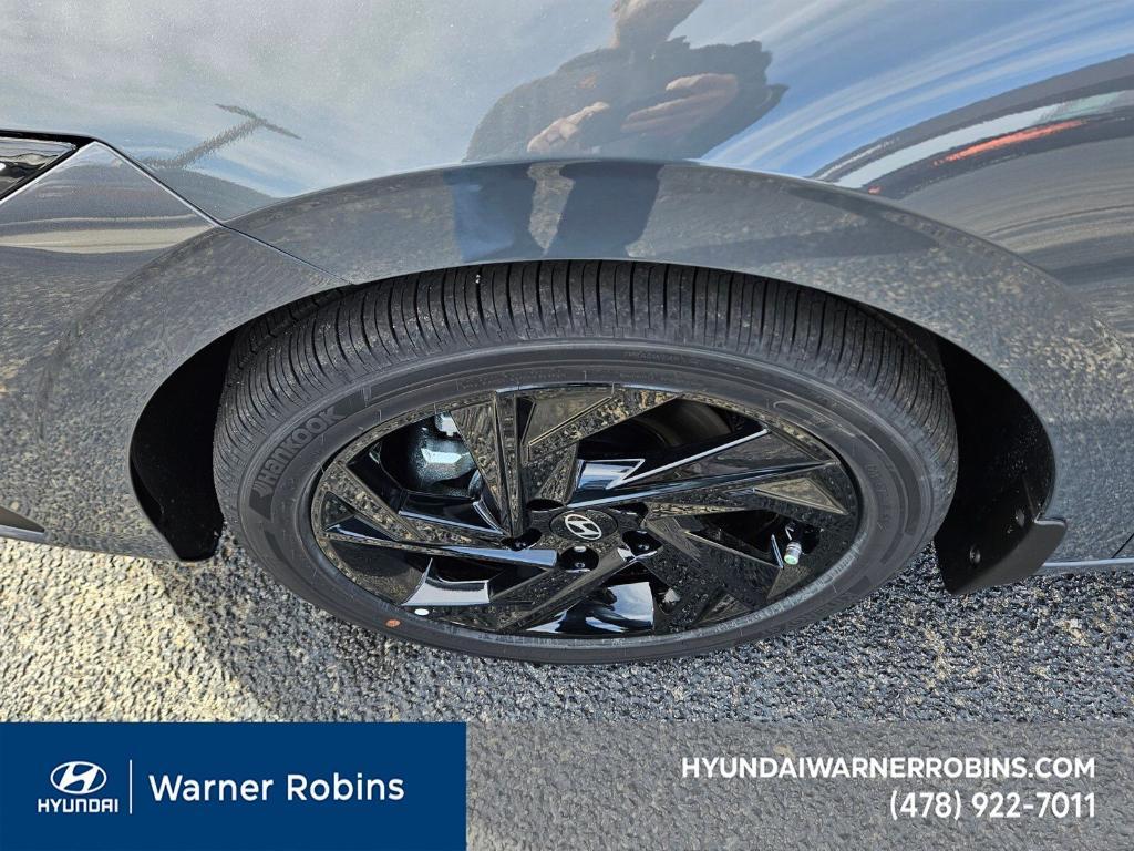 new 2026 Hyundai ELANTRA HEV car, priced at $27,679