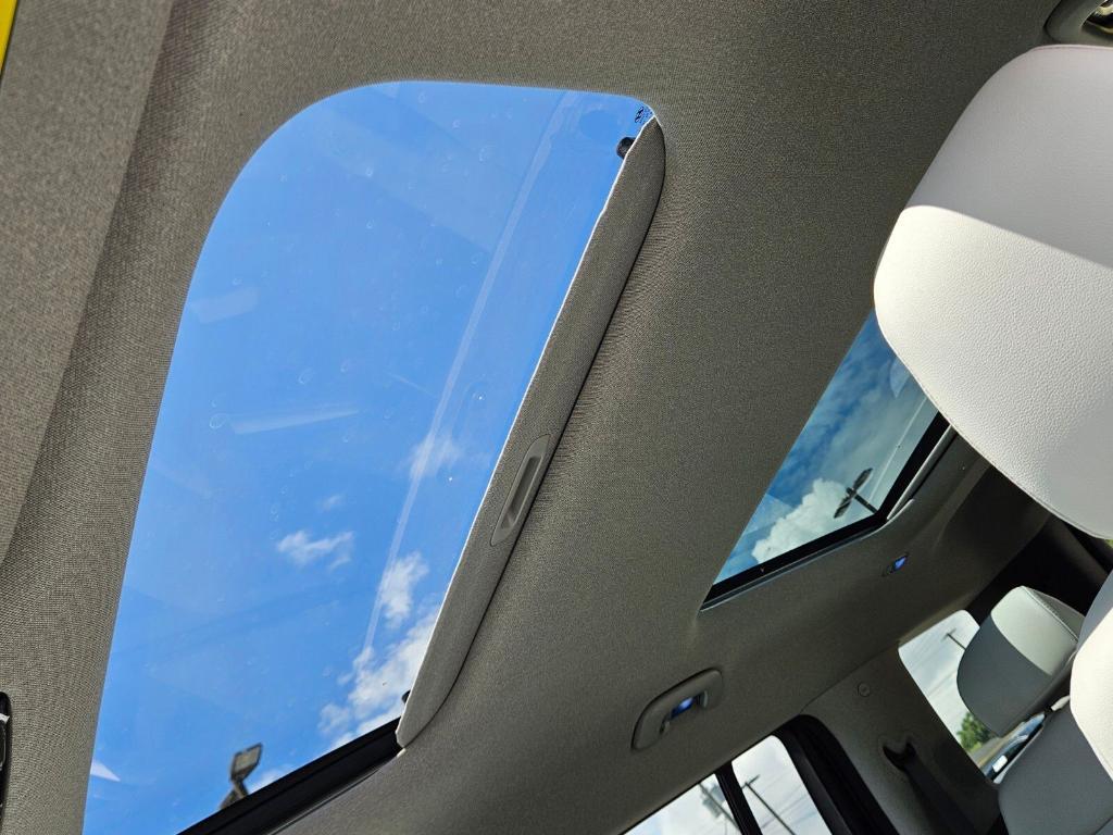 new 2025 Hyundai SANTA FE HEV car, priced at $41,995