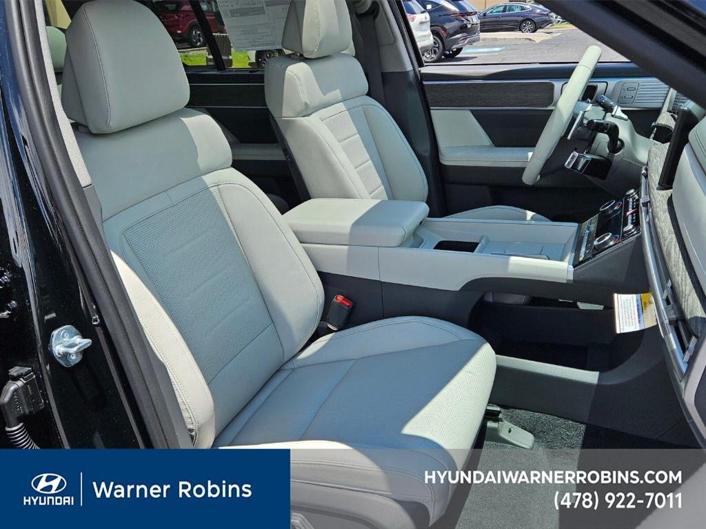 new 2025 Hyundai SANTA FE HEV car, priced at $37,995