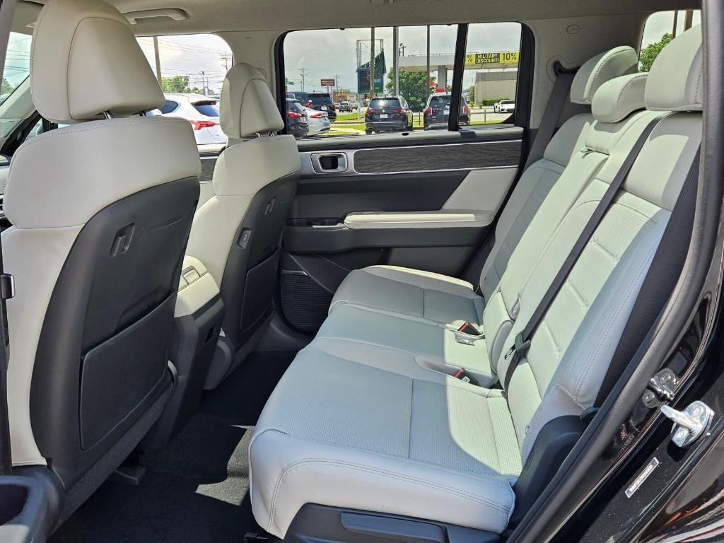 new 2025 Hyundai SANTA FE HEV car, priced at $41,995