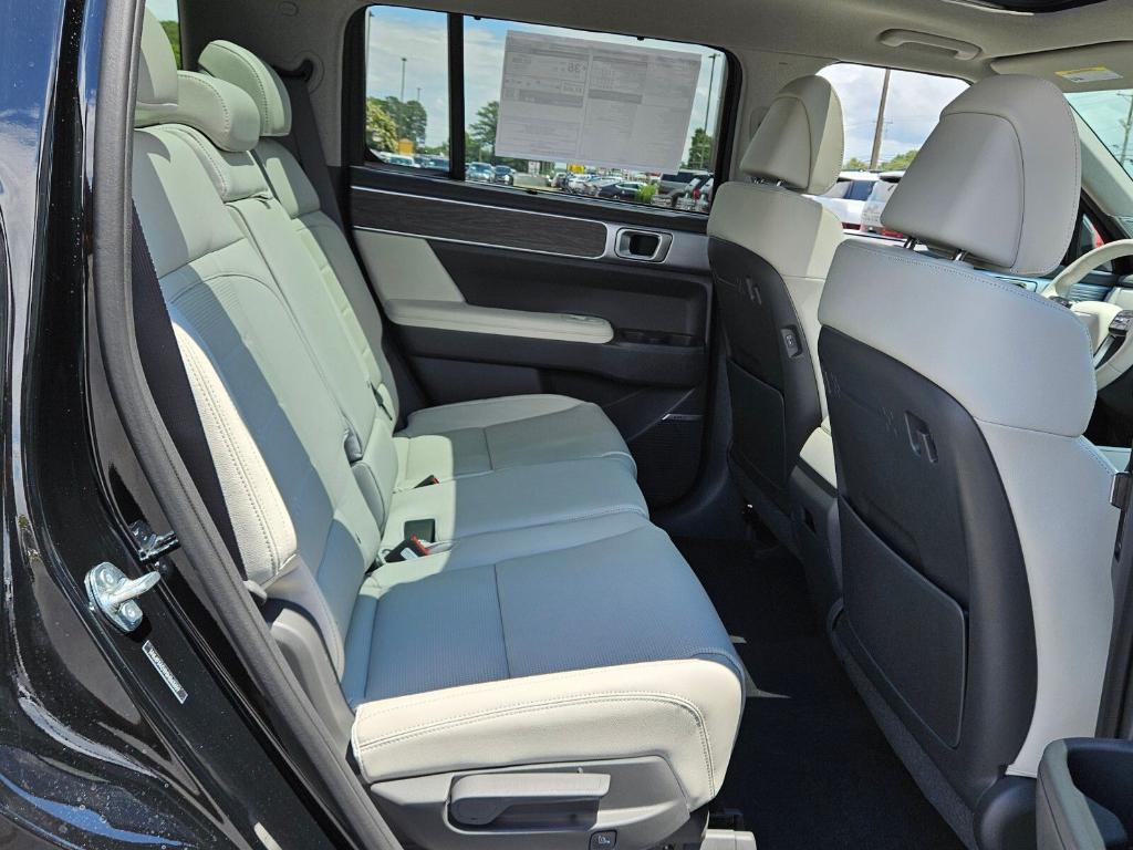 new 2025 Hyundai SANTA FE HEV car, priced at $41,995