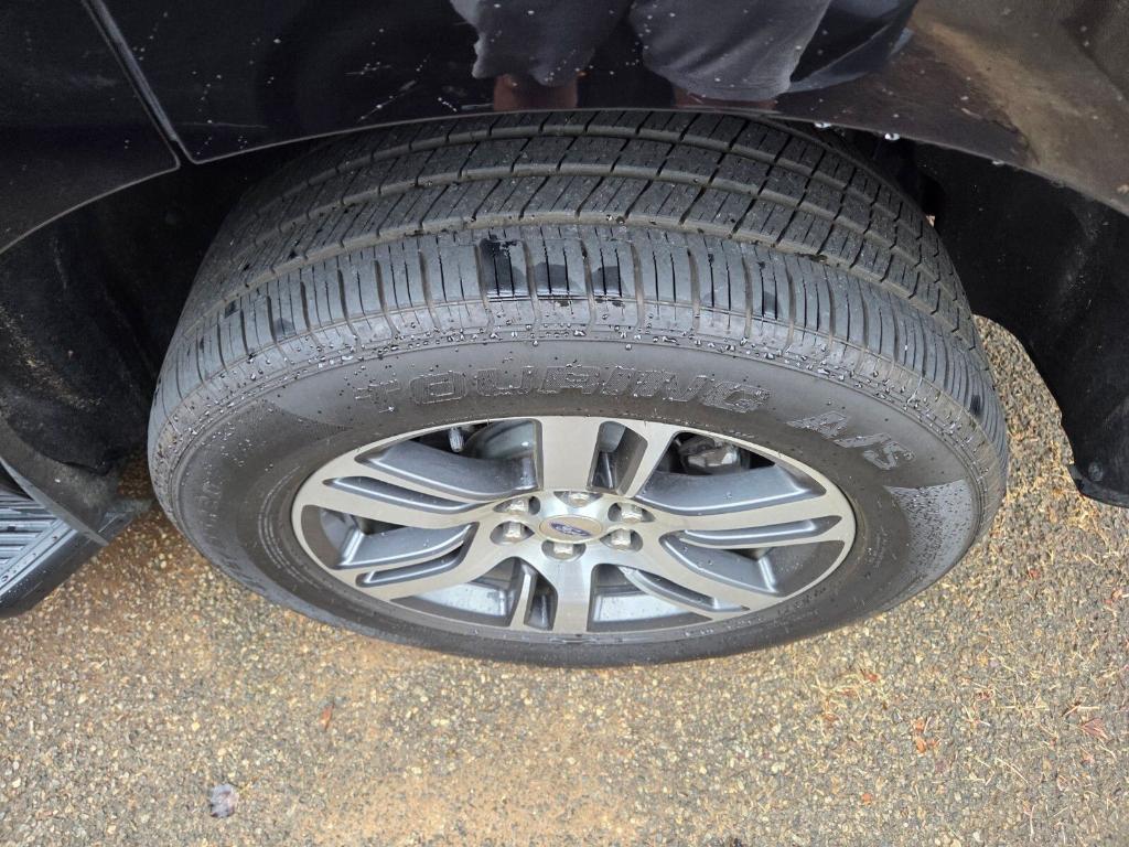 used 2024 Ford Expedition car, priced at $48,020