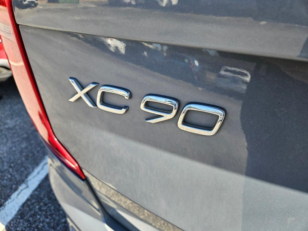 used 2021 Volvo XC90 car, priced at $20,420