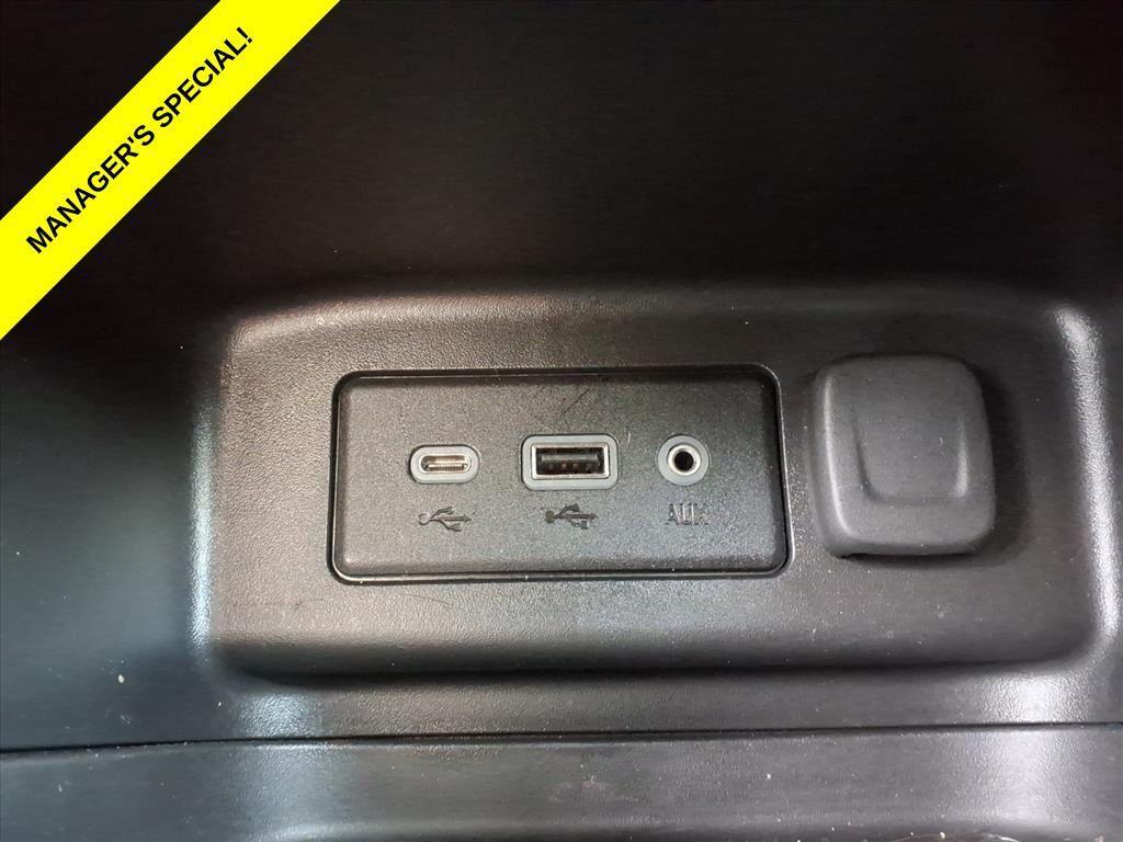 used 2022 Chevrolet Equinox car, priced at $21,911