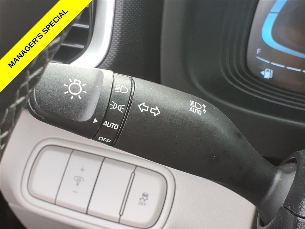 used 2025 Hyundai Venue car, priced at $20,356