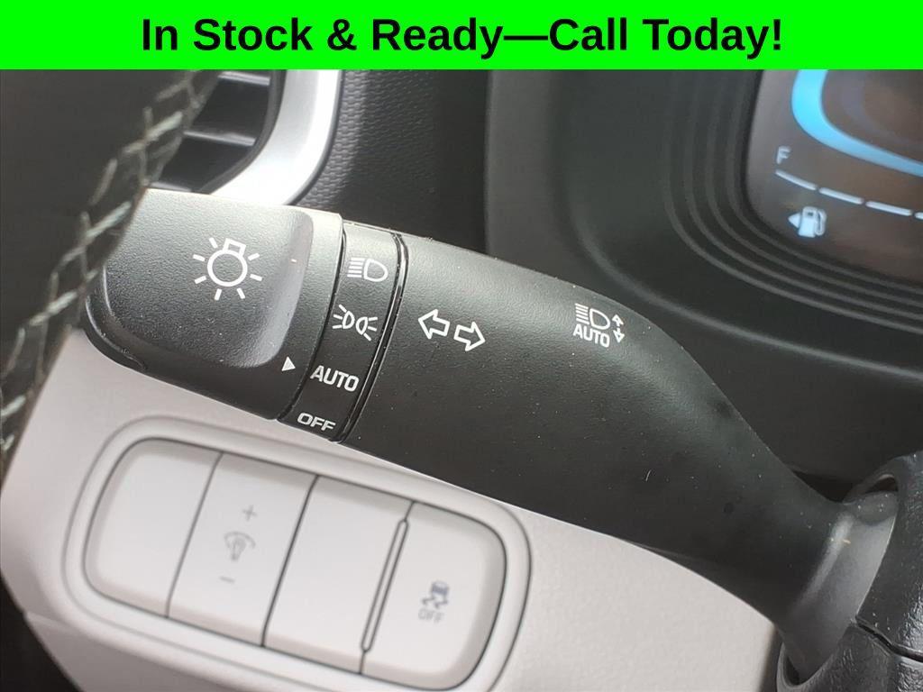 used 2025 Hyundai Venue car, priced at $19,490