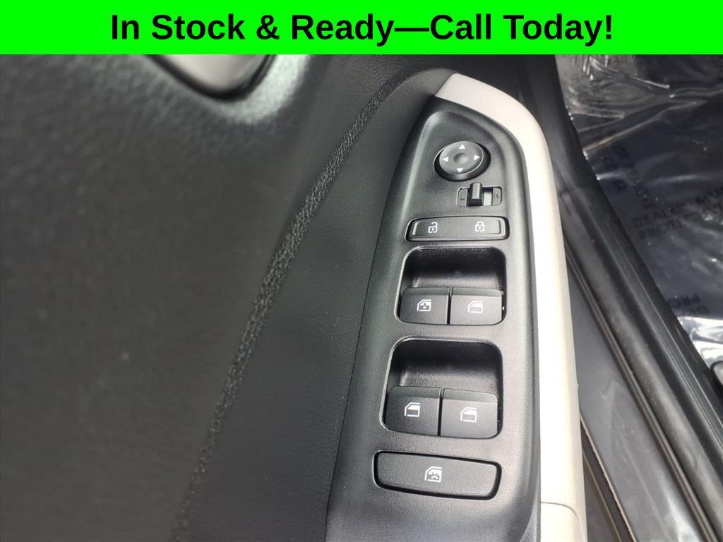 used 2025 Hyundai Venue car, priced at $19,490
