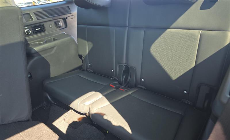 used 2024 Hyundai Santa Fe car, priced at $27,995