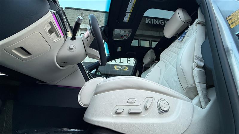 used 2025 Genesis GV80 car, priced at $59,995