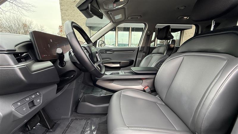 used 2024 Kia EV9 car, priced at $31,995