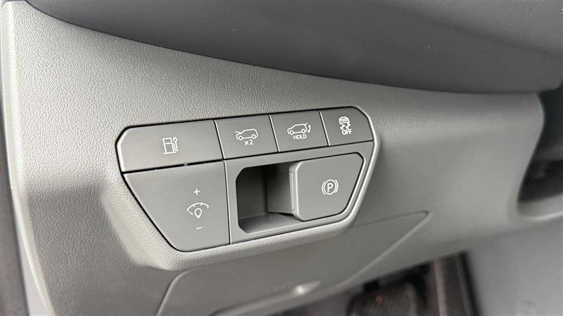 used 2024 Kia EV9 car, priced at $31,995