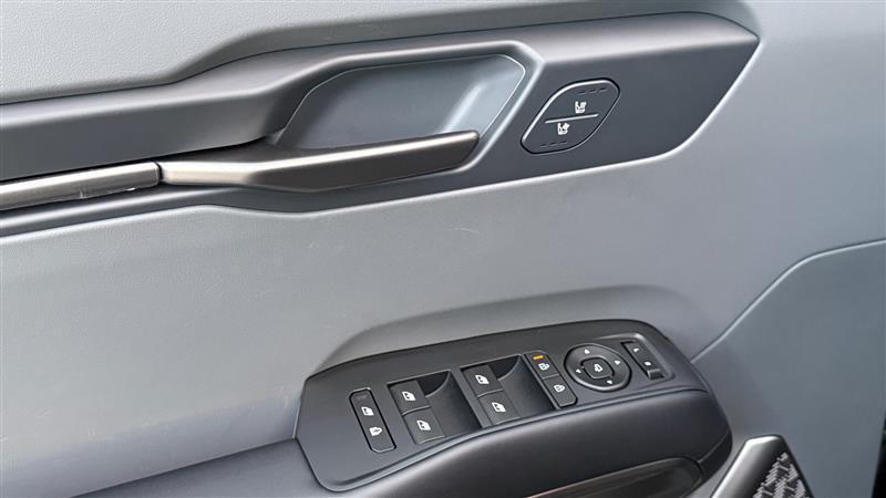 used 2024 Kia EV9 car, priced at $32,995