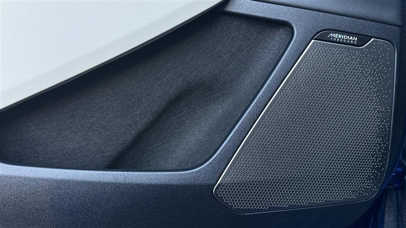 used 2023 Kia EV6 car, priced at $19,995