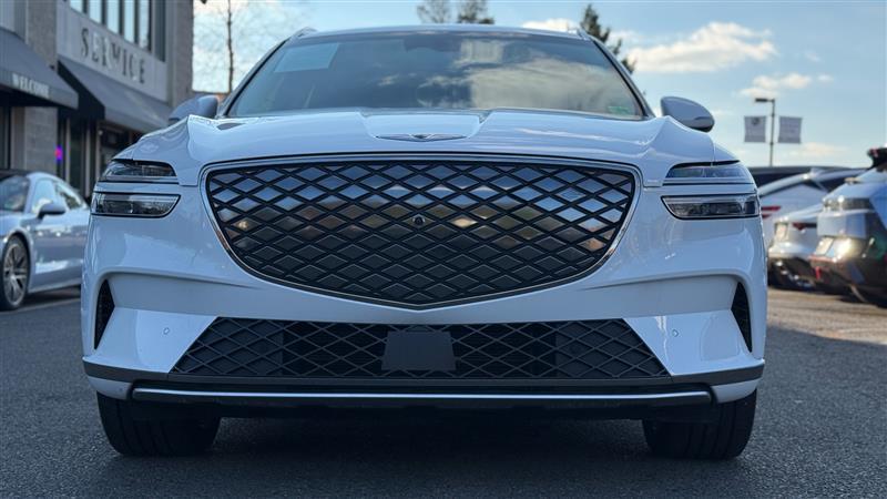 used 2024 Genesis Electrified GV70 car, priced at $31,995