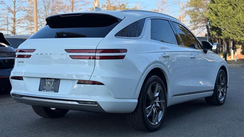 used 2024 Genesis Electrified GV70 car, priced at $31,995