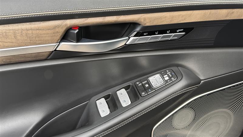 used 2022 Genesis G90 car, priced at $38,995