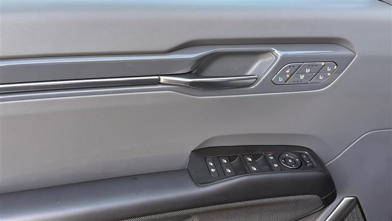 used 2025 Kia EV9 car, priced at $45,995