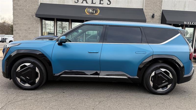 used 2024 Kia EV9 car, priced at $39,995