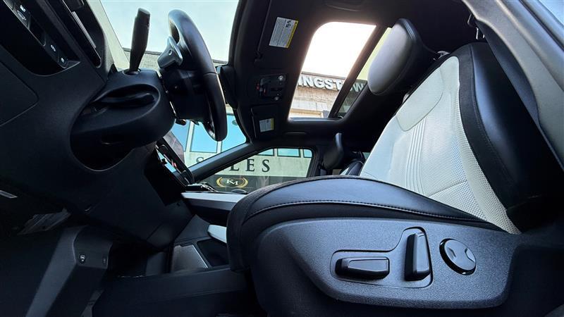 used 2023 Kia EV6 car, priced at $25,995