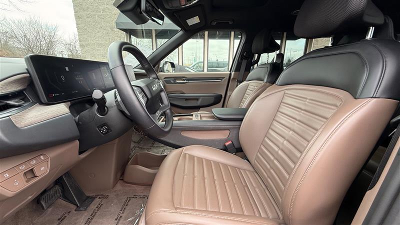 used 2024 Kia EV9 car, priced at $37,995