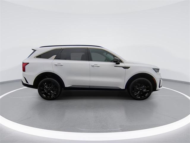 used 2021 Kia Sorento car, priced at $25,328