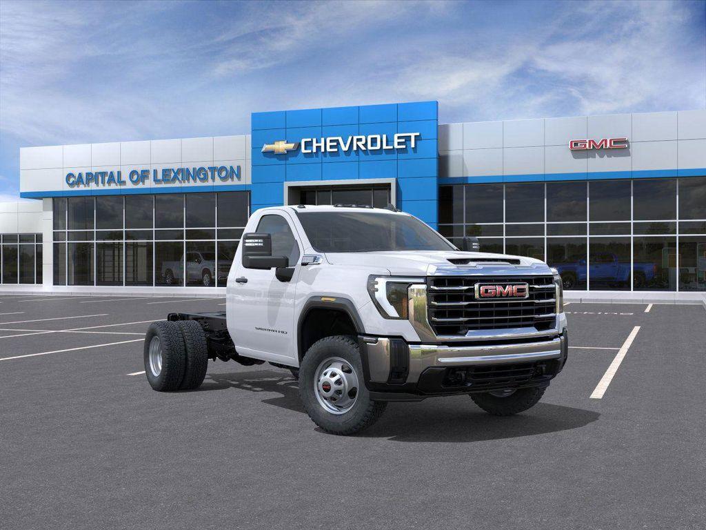 new 2025 GMC Sierra 3500 car, priced at $67,324