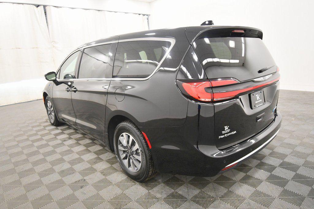 used 2024 Chrysler Pacifica Hybrid car, priced at $26,499