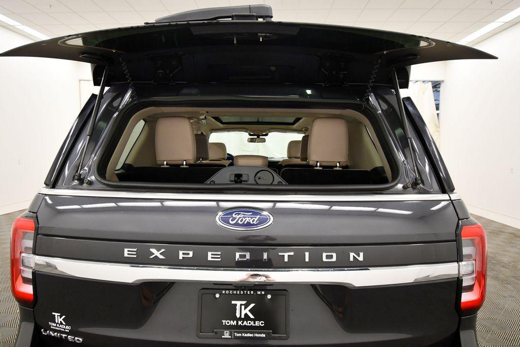 used 2024 Ford Expedition car, priced at $47,500