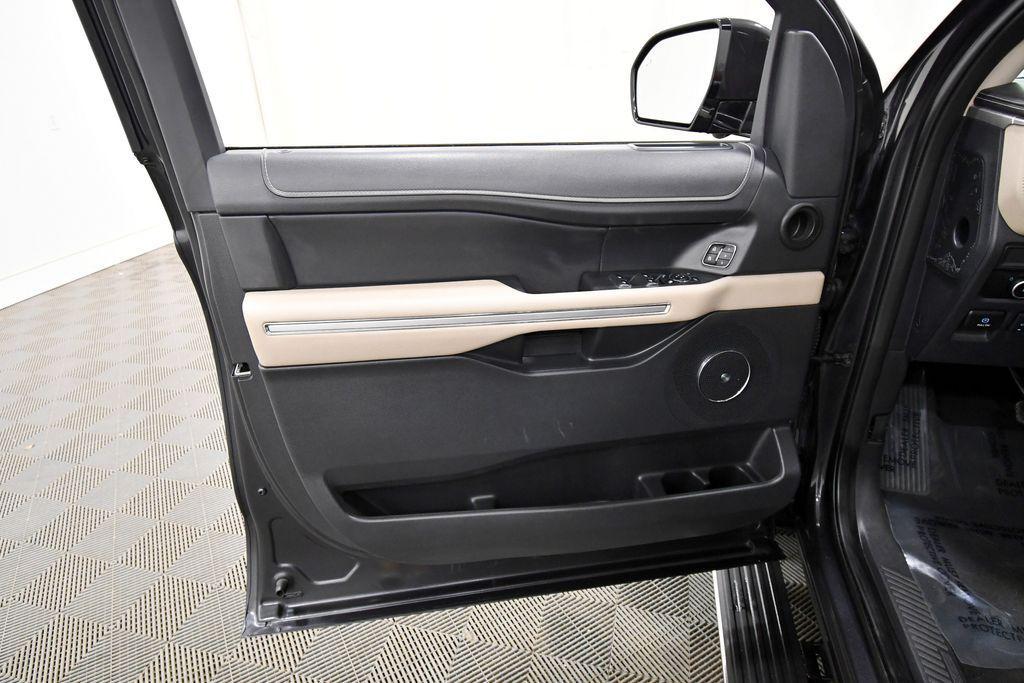 used 2024 Ford Expedition car, priced at $47,500