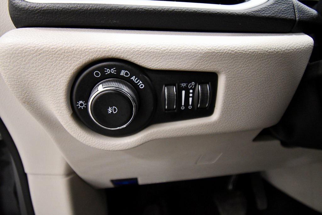 used 2023 Chrysler Pacifica car, priced at $24,640