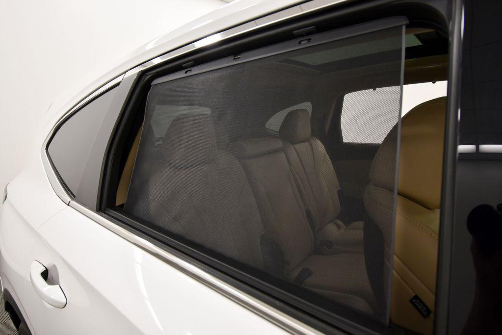 used 2023 Acura MDX car, priced at $38,349