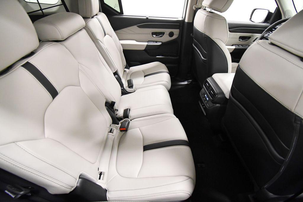 new 2026 Honda Pilot car, priced at $51,999