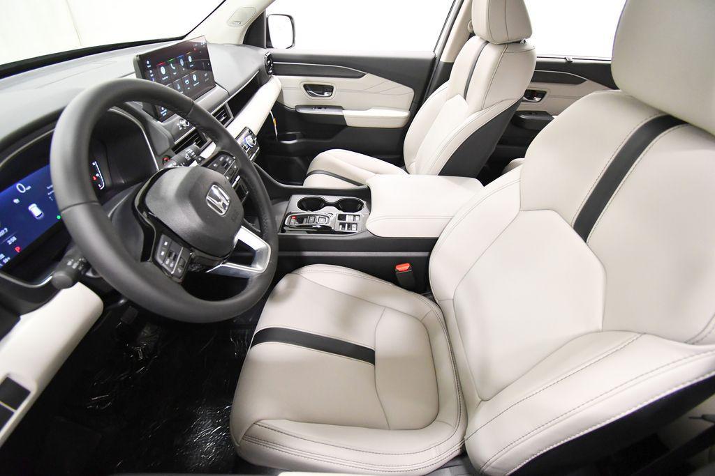 new 2026 Honda Pilot car, priced at $51,999