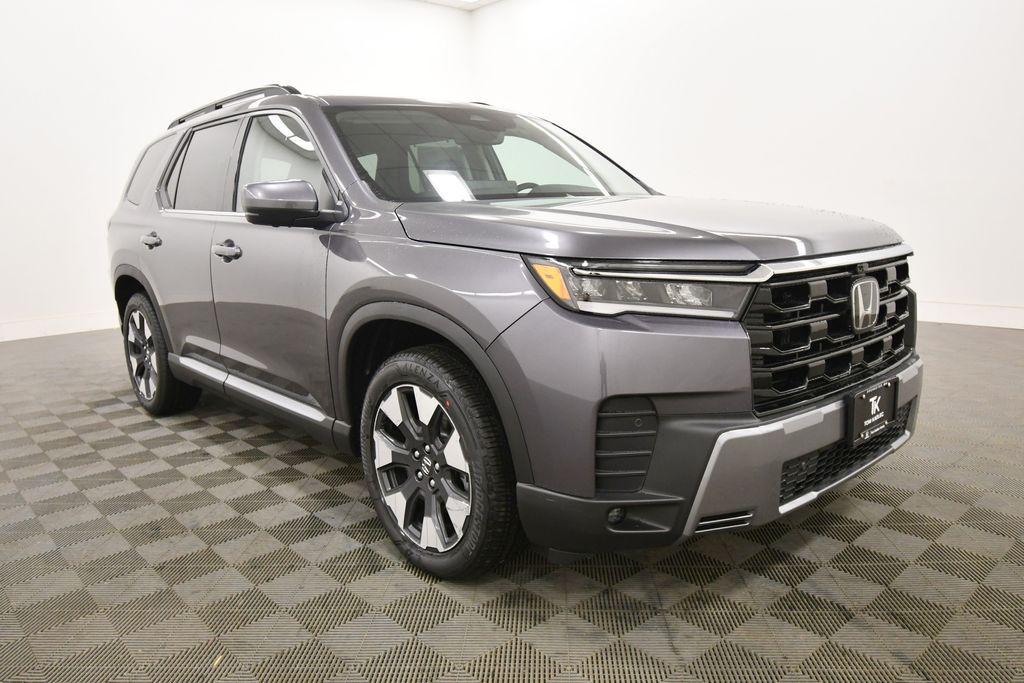 new 2026 Honda Pilot car, priced at $49,849